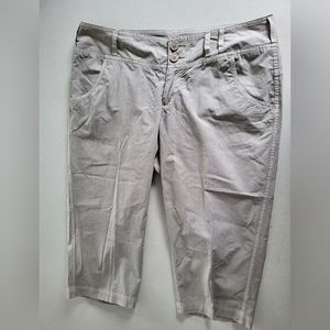 Columbia Sportswear Cargo Capri Pants Size 10 Women